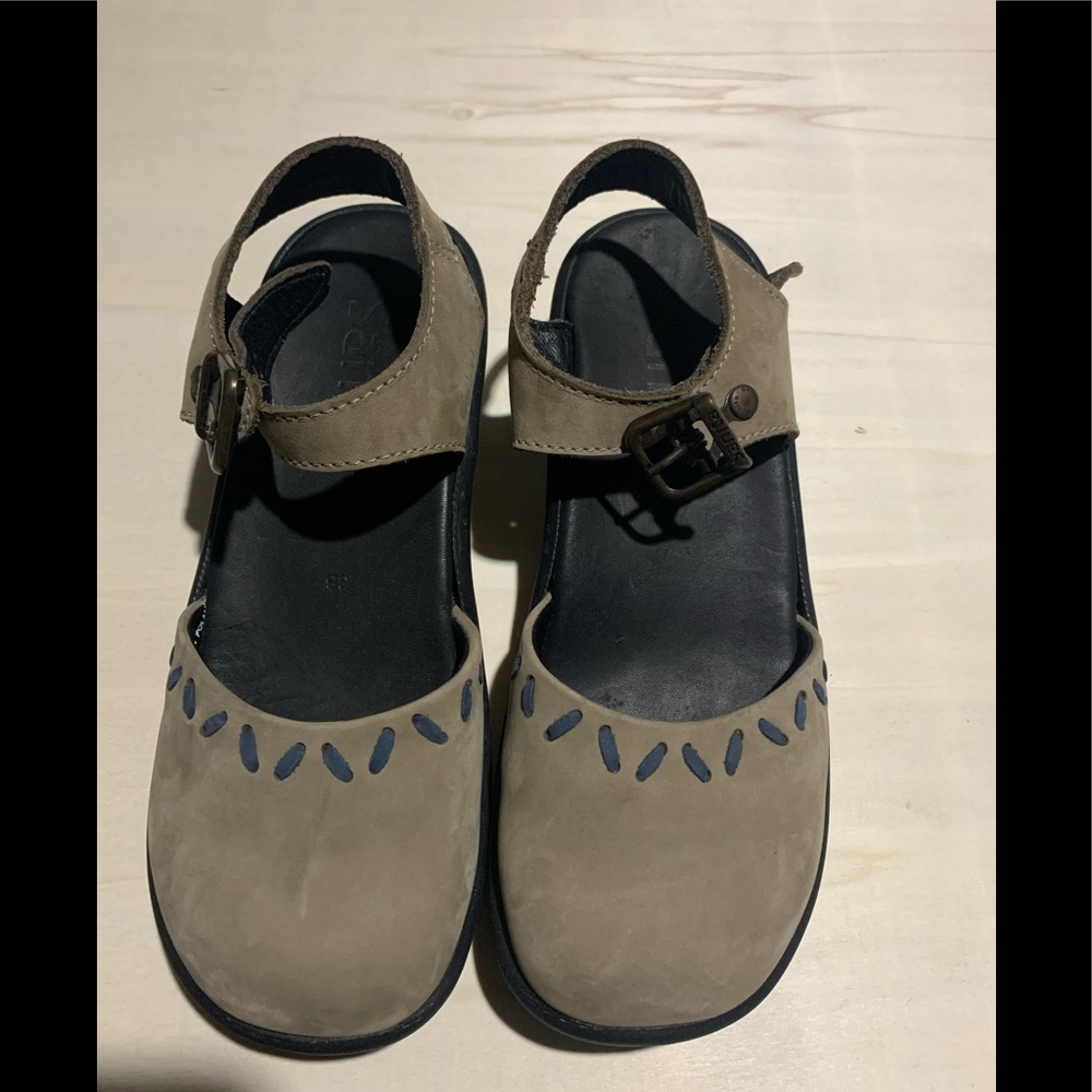 Sanitas size 36